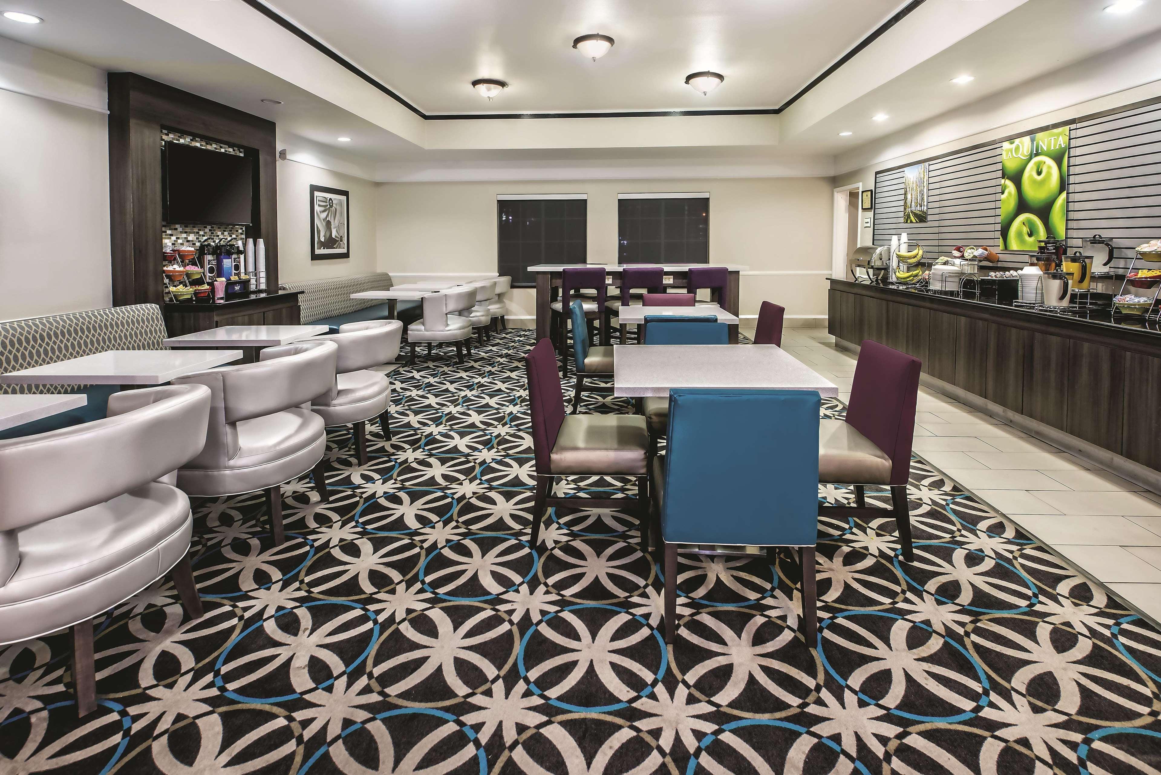 La Quinta By Wyndham Rosenberg Hotell Exteriör bild